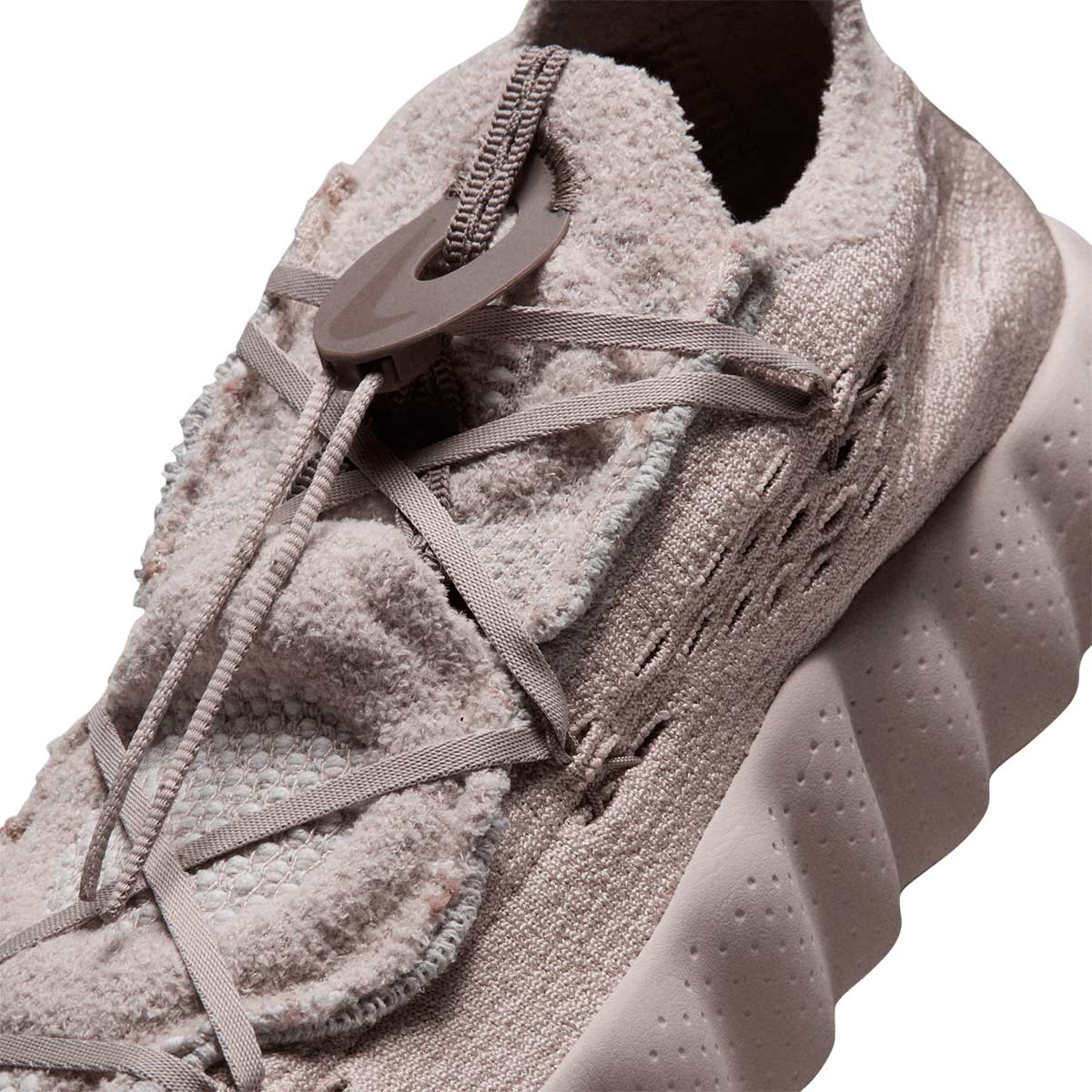 NIKE MEN MIND 002 FLYKNIT QS - SANDDRIFT/FOSSILROSE/PLUMECLIPSE