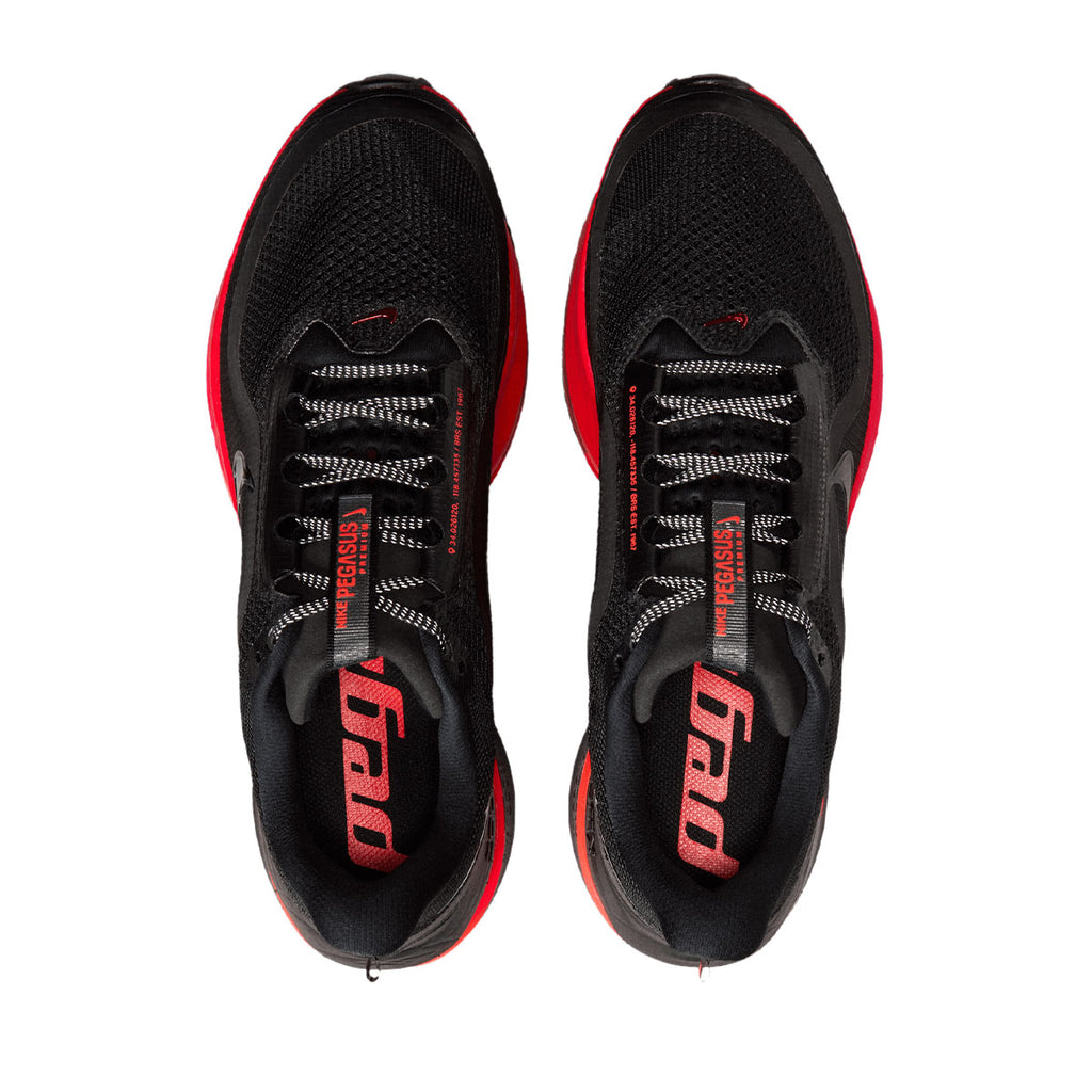 NIKE MEN PEGASUS PREMIUM - BLACK/BLACK/UNIVERSITYRED