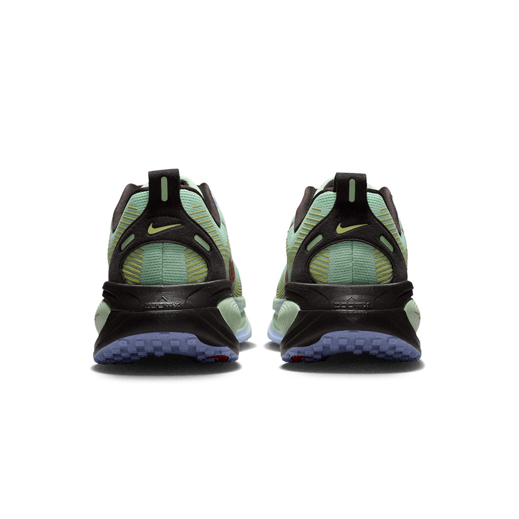 NIKE MEN VOMERO 18 SE - FROSTEDSPRUCE/UNIVERSITYRED/TAR
