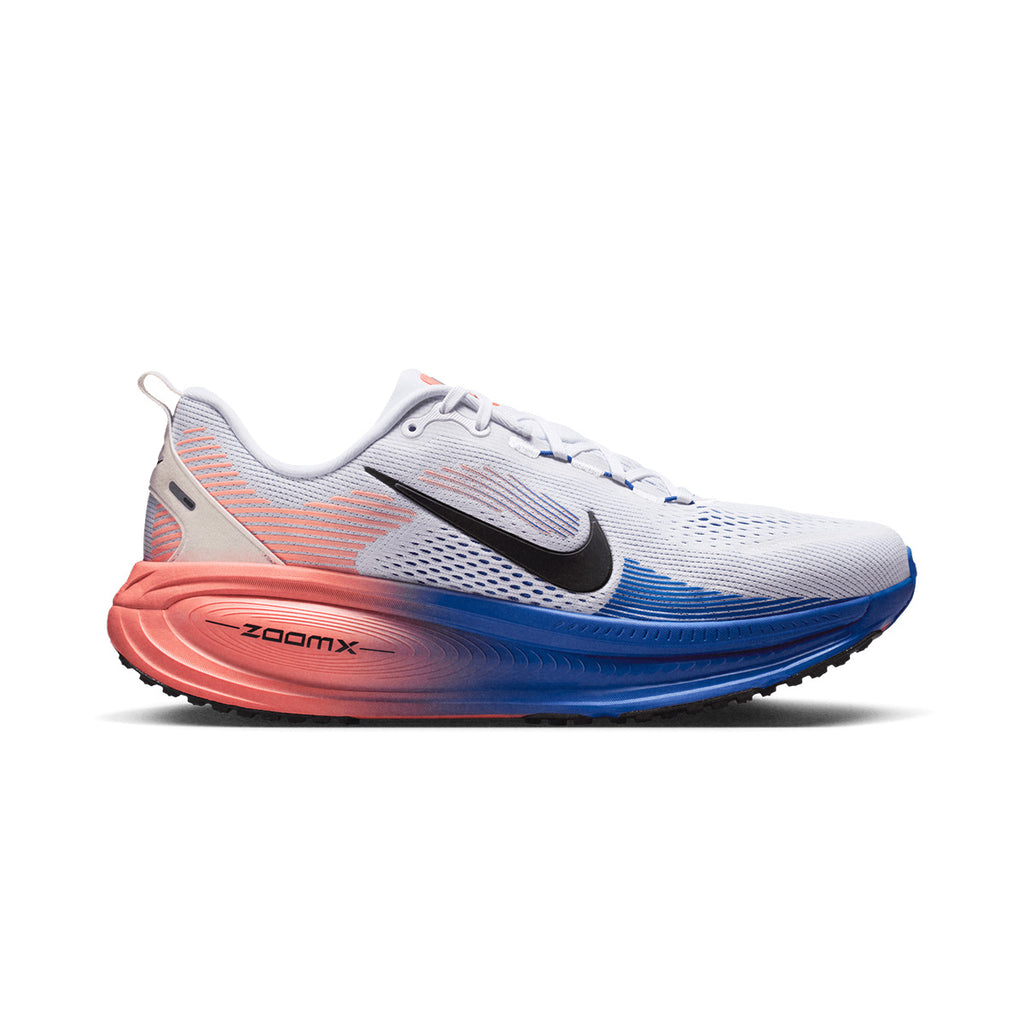 NIKE MEN VOMERO 18 - WHITE/BLACK/RACERBLUE/ATOMICPINK