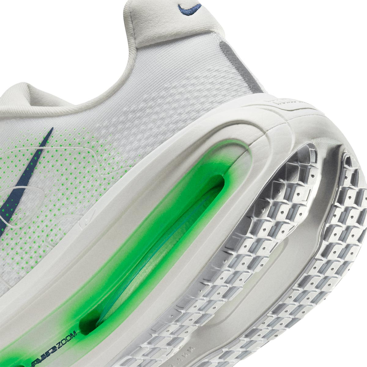 NIKE MEN VOMERO PREMIUM - WHITE/MIDNIGHTNAVY/GREENSPARK