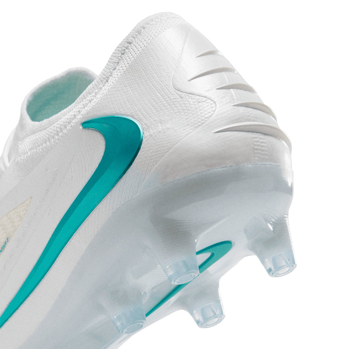 NIKE PHANTOM 6 LOW ELITE AG PRO - WHITE/DUSTY CACTUS/WHITE