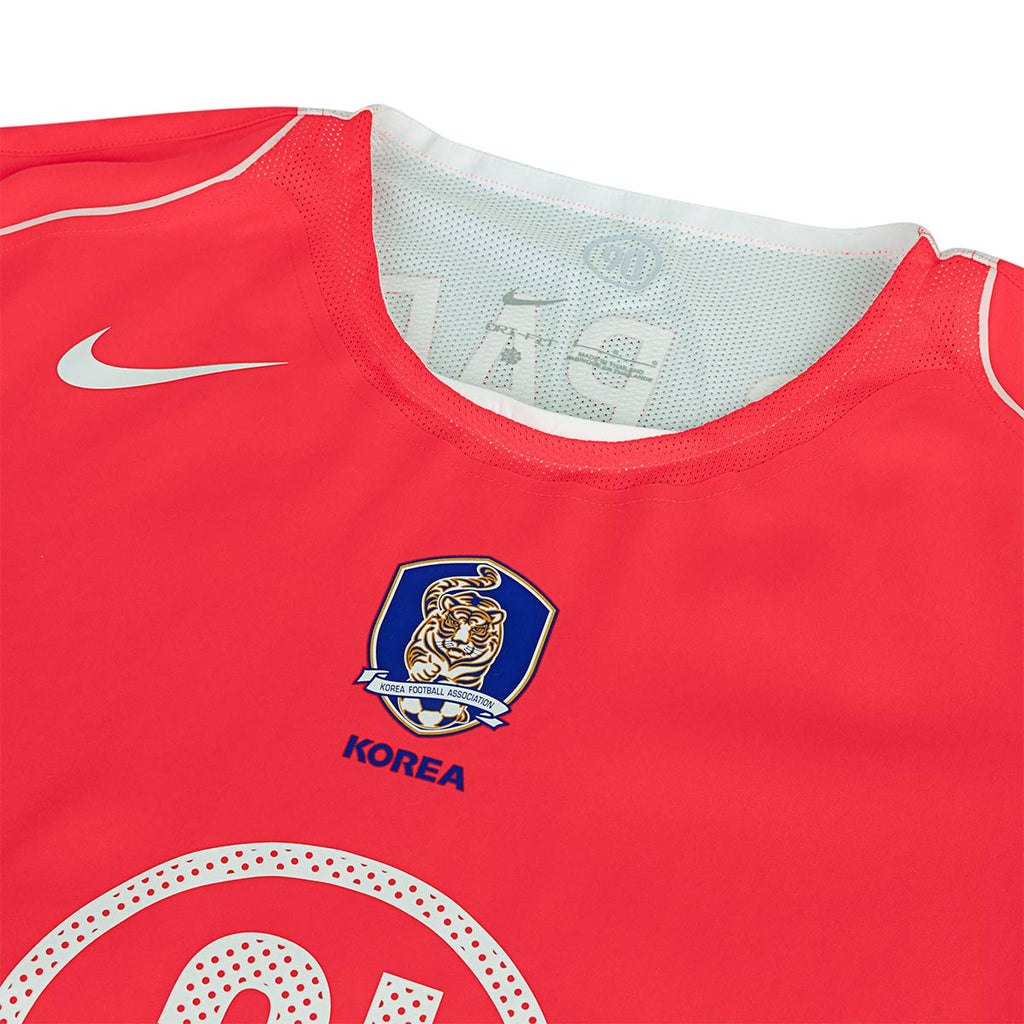 NIKE SOUTH KOREA 2004 RE ISSUE JERSEY N&N - LASER CRIMSON/WHITE/WHITE