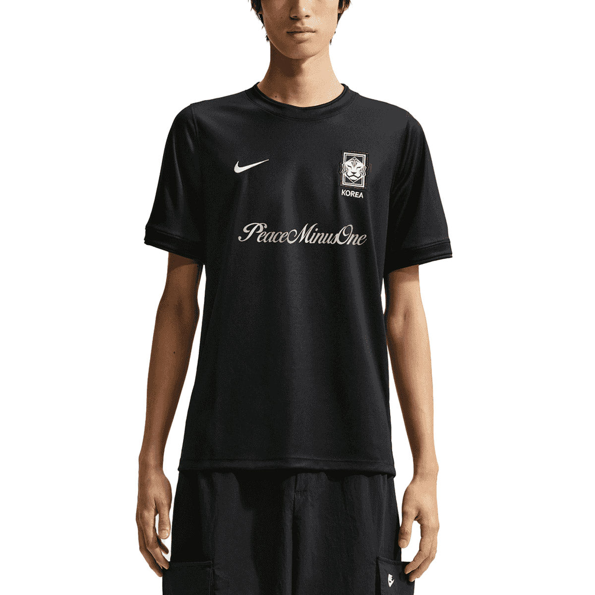 NIKE SOUTH KOREA X PEACEMINUSONE ACADEMY PRO SS TOP PRE MATCH X2 SE - BLACK/WHITE/WHITE