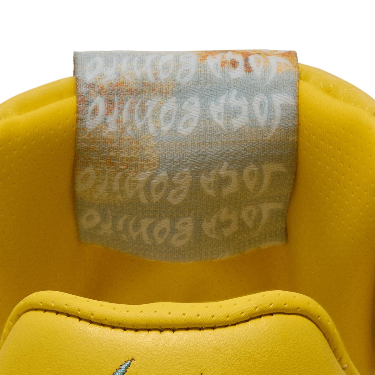 NIKE TIEMPO STREETGATO JOGA BONITO IC - CHROME YELLOW/WHITE/GUM MED BROWN