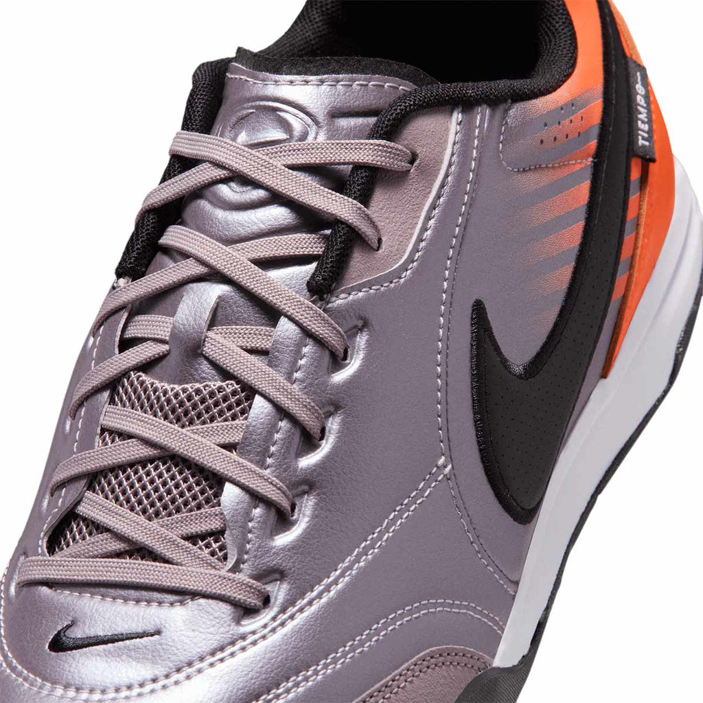 NIKE TIEMPO STREETGATO PRM HERITAGE IC - BLEACHED LILAC/BLACK/TOTAL ORANGE