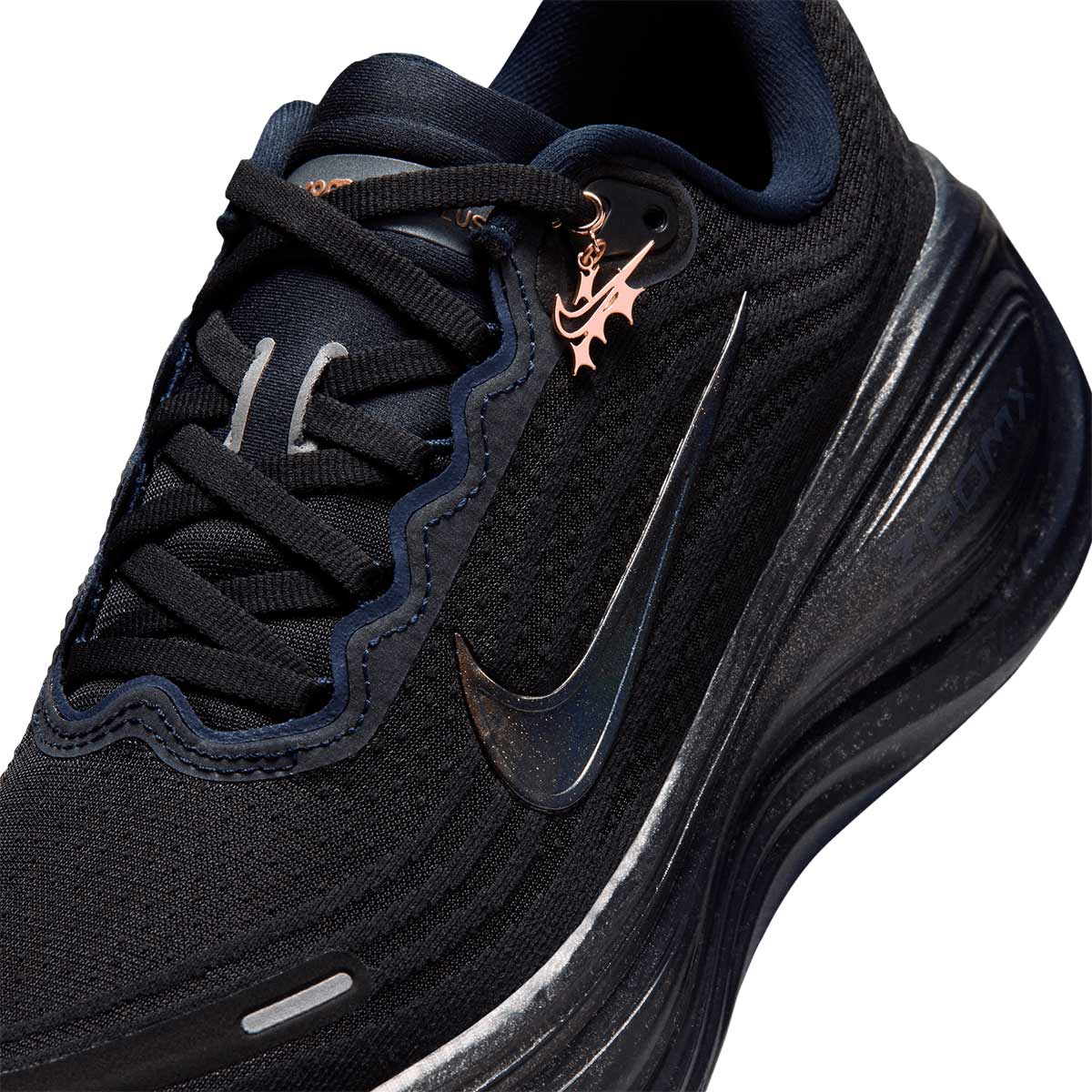 NIKE WOMEN VOMERO PLUS KEELY HODGKINSON - PITCHBLUE/BLACK/BLUR/BLACKENEDBLUE