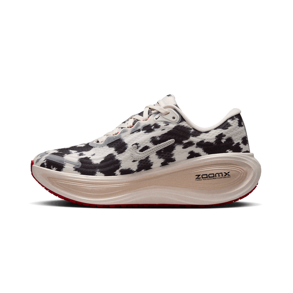NIKE WOMEN VOMERO PLUS PR - SAIL/BLACK/UNIVERSITYRED/LTOREWOODBRN