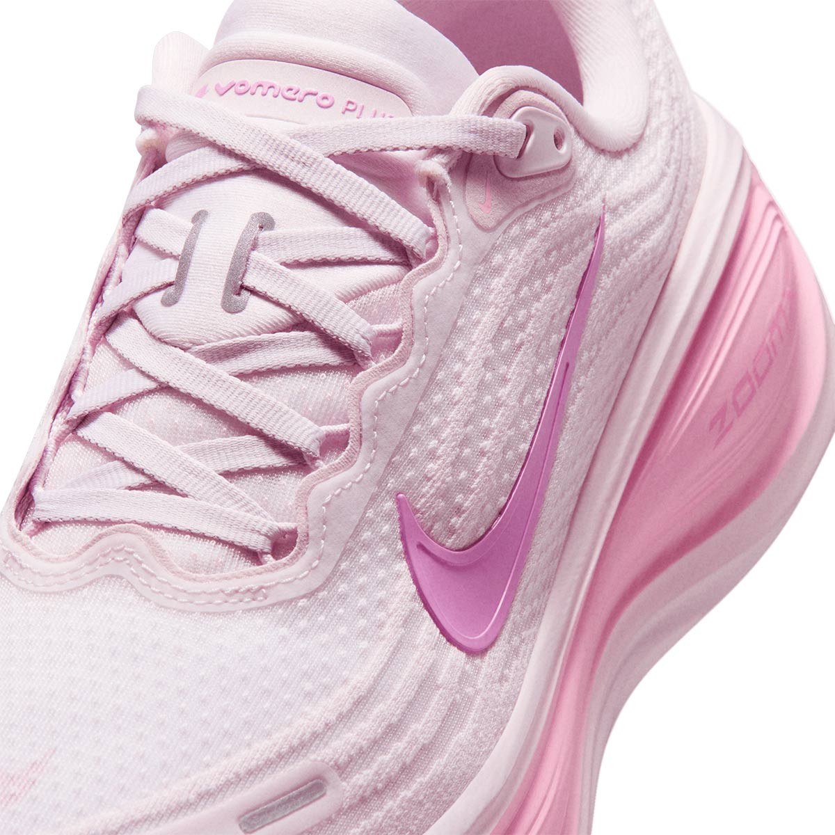 NIKE WOMEN VOMERO PLUS - BLEACHEDLILAC/LTMAGENTA/PINKRISE