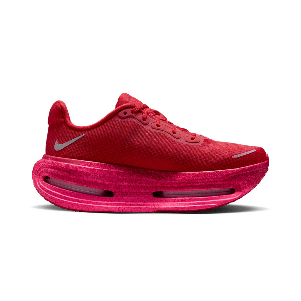 NIKE WOMEN VOMERO PREMIUM QS - UNIVERSITYRED/METALLICSILVER