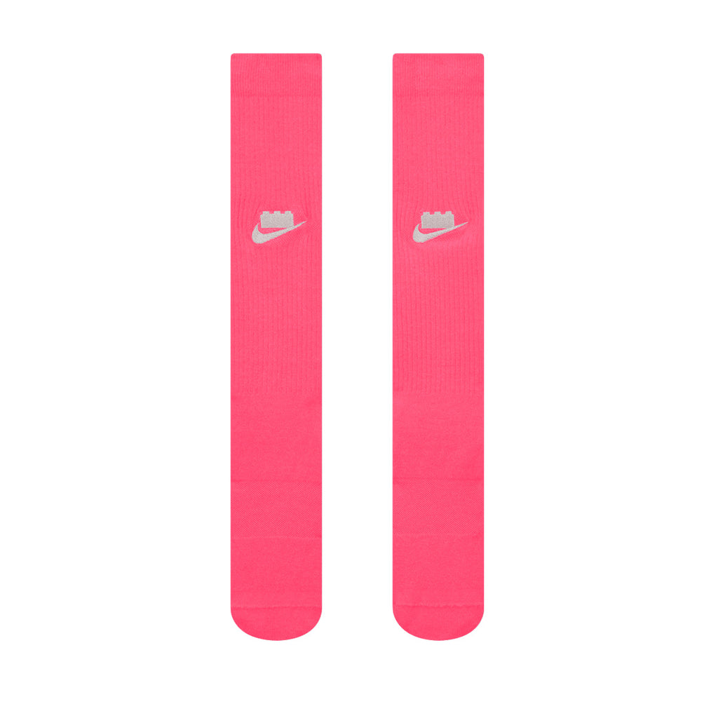 NIKE X LEGO JAGUAR CREW SOCKS - HYPER PINK/RUSH RED/METALLIC SILVER
