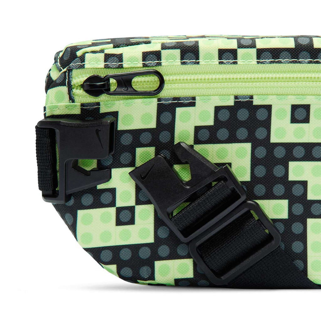 NIKE X LEGO WAISTPACK BAG - LT LIQUID LIME/BLACK/METALLIC SILVER
