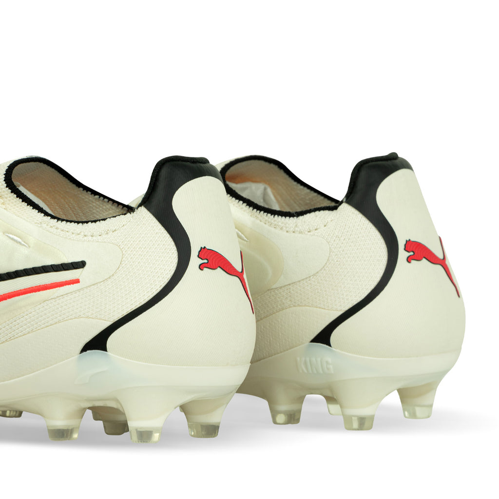 PUMA KING 20 ULTIMATE FG/AG - SUGARED ALMOND/PUMA BLACK/ULTRA RED