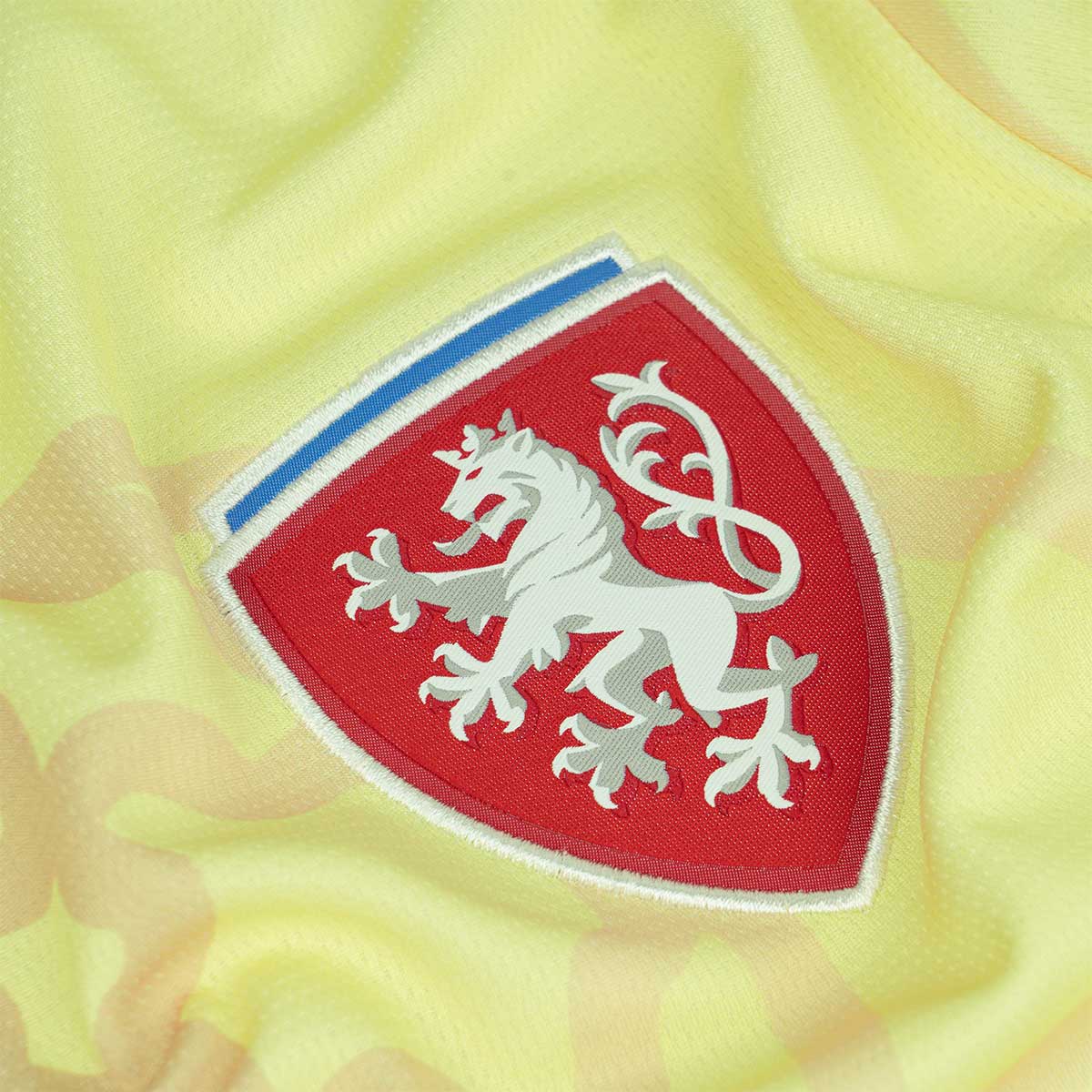 PUMA X CZECH X SALEHE BEMBURY 2026 GOALKEEPER REPLICA JERSEY - GOLD MOON/PEBBLE PATH
