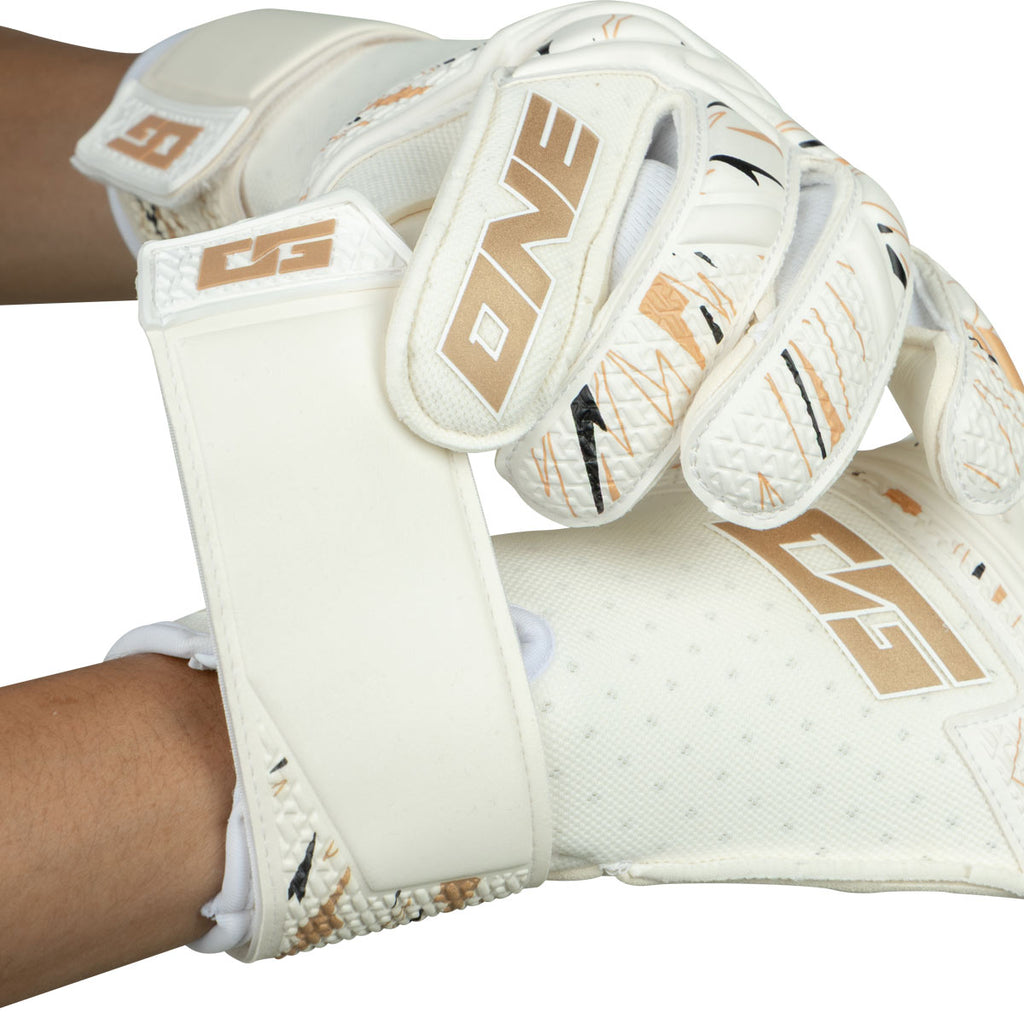 THE ONE GLOVE LTX PRO HYLA - WHITE/SIEGE GOLD/BLACK