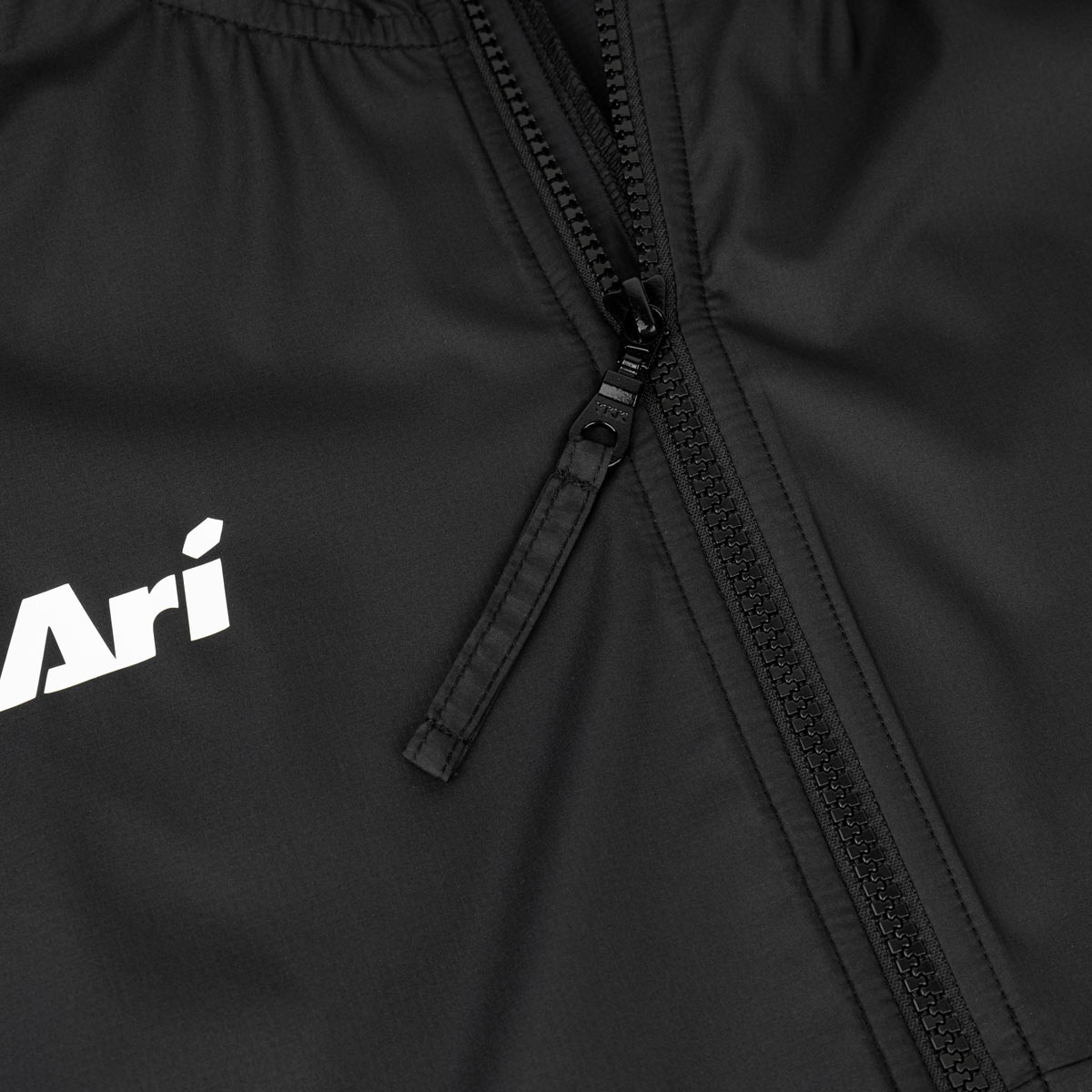 ARI ELITE WINDBREAKER JACKET - BLACK/WHITE/GREY