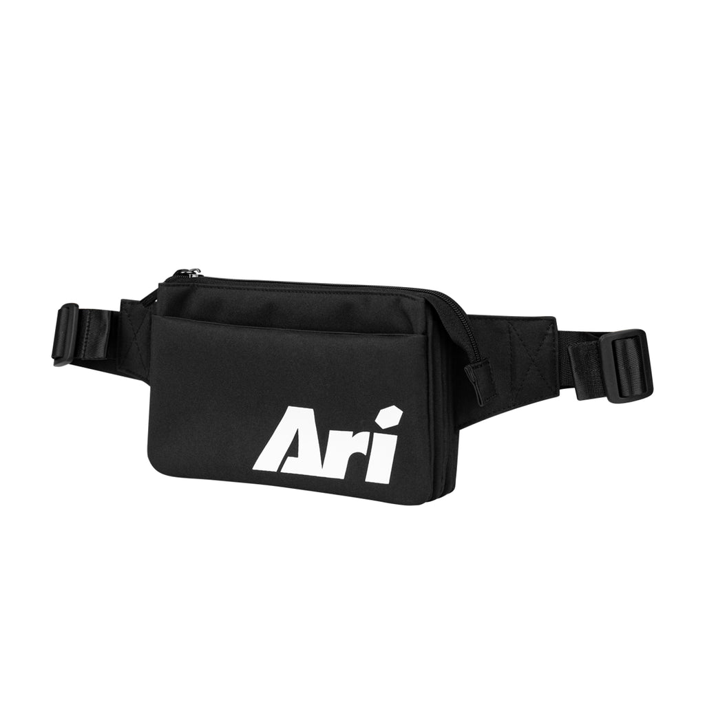 ARI ESSENTIAL CROSSBODY BAG - BLACK/WHITE/BLACK