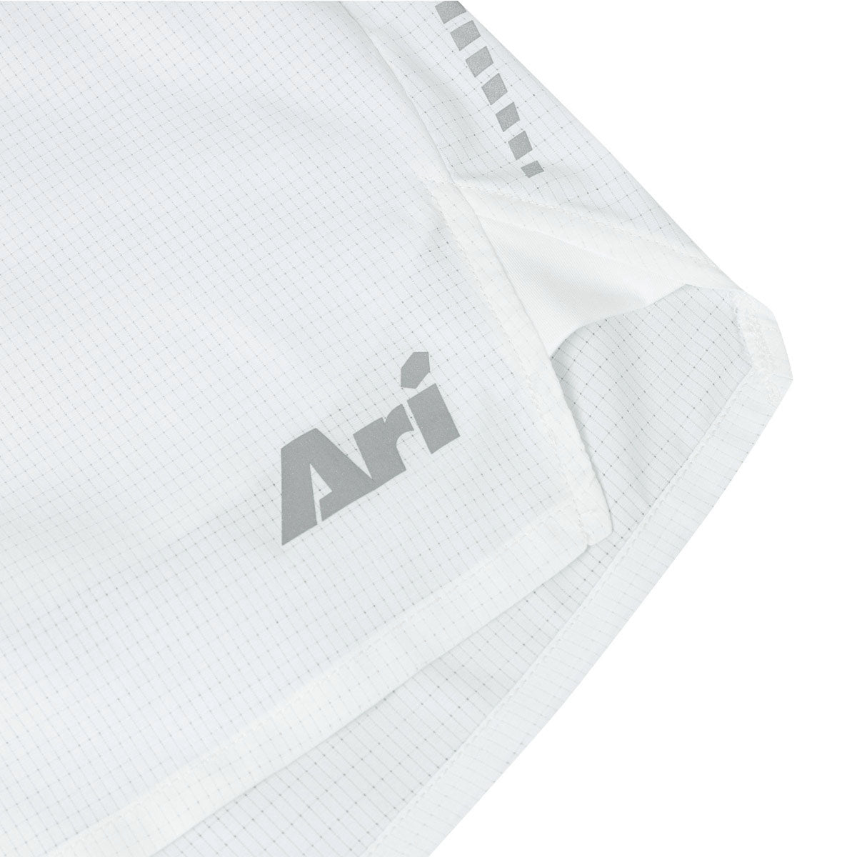 Ari Women Breathe 2in1 V3 Running Shorts 3 Inches White White Silver