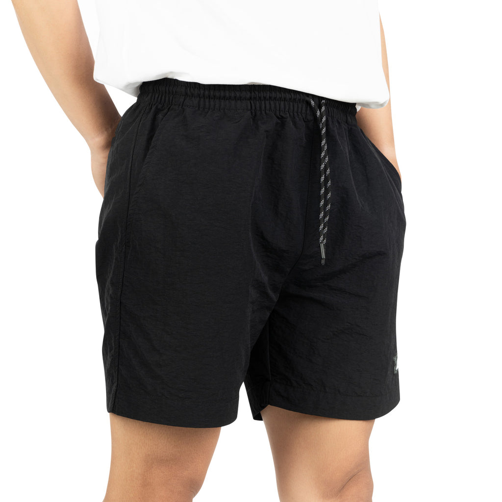 ARI SMART RELAXED SHORTS - BLACK/WHITE