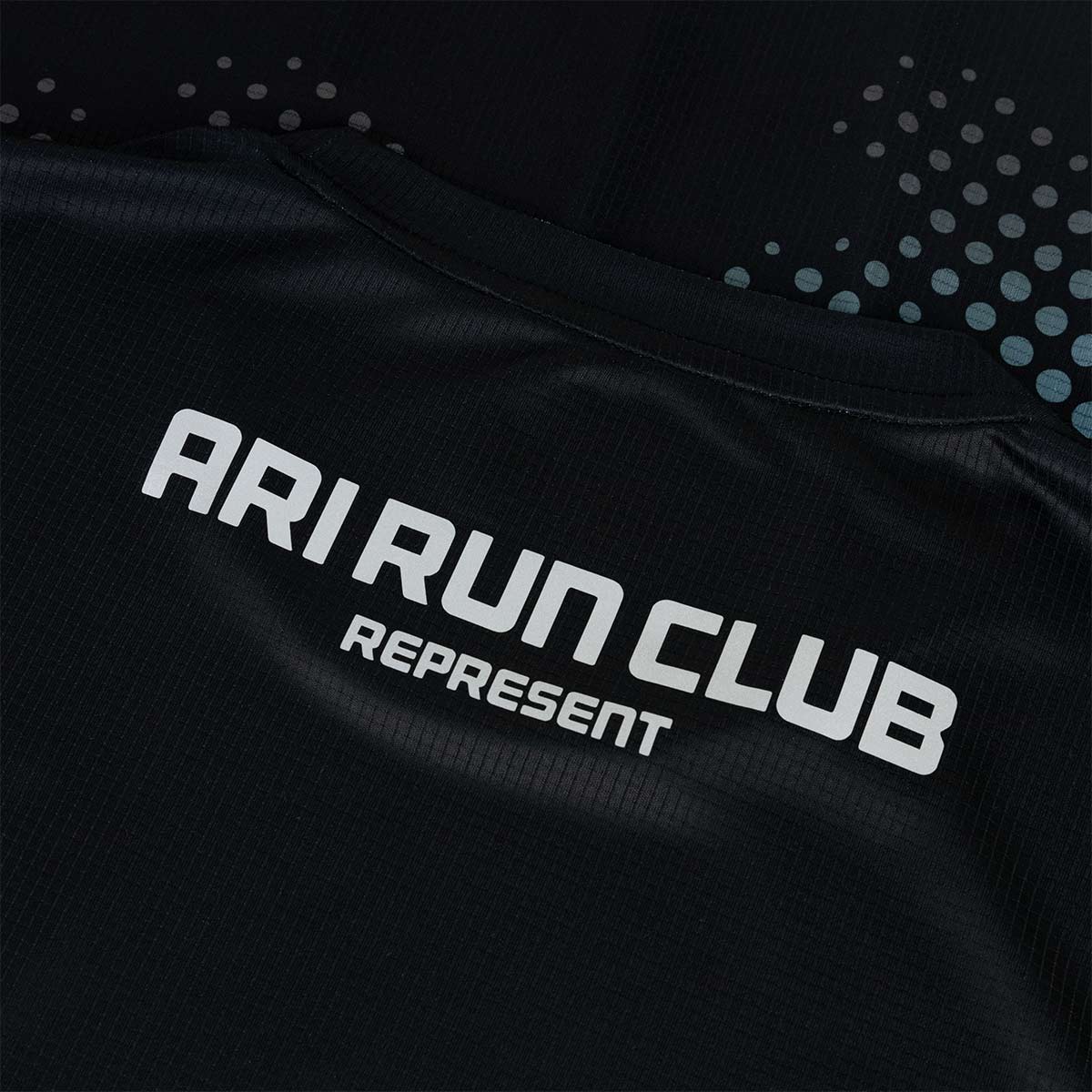 Ari Unisex Arc Graphic Running Tee Black Blue Silver