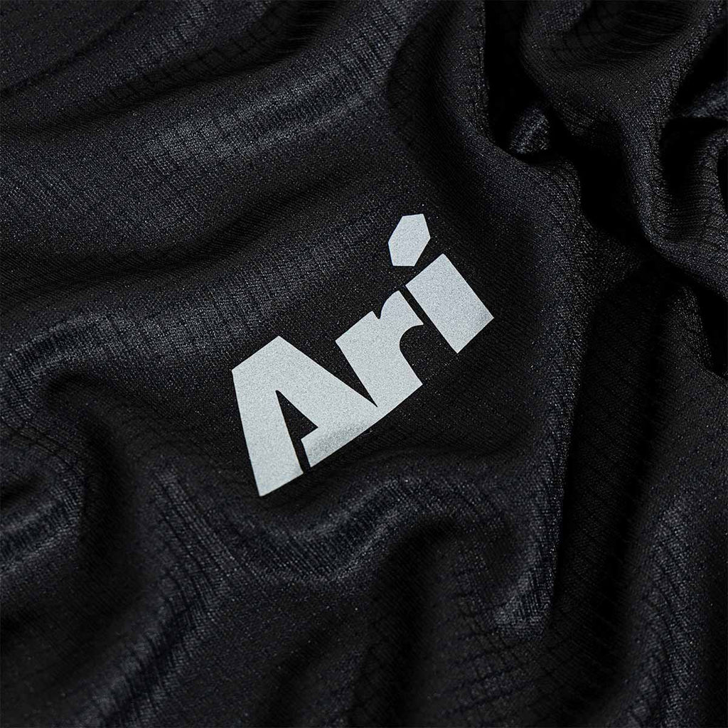 Ari Adept Signature Running Tee Black Silver Grey