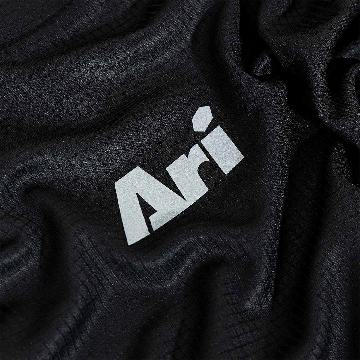 Ari Adept Signature Running Tee Black Silver Grey