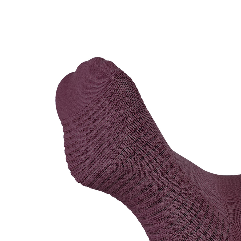Ari Adept Terry Running Qtr Socks Maroon White Maroon