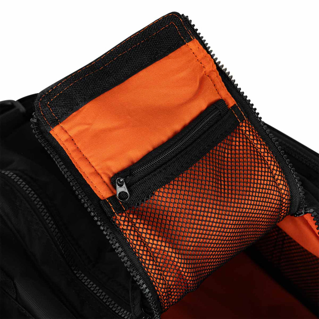 ARI ADEPT UTILITY MEDIUM DUFFLE BAG - BLACK/WHITE/BLACK