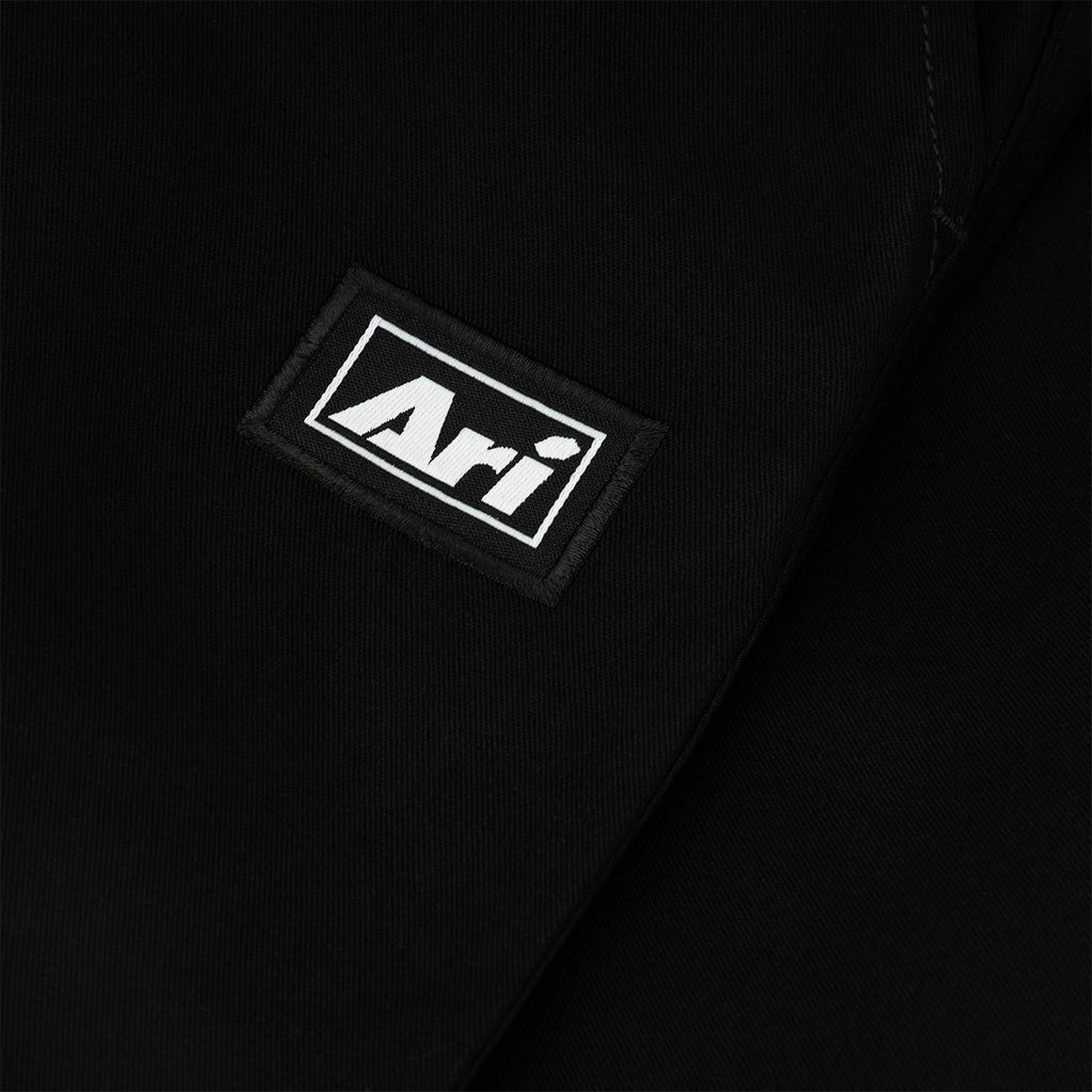 ARI ESSENTIAL CHINO SHORTS - BLACK/BLACK/WHITE