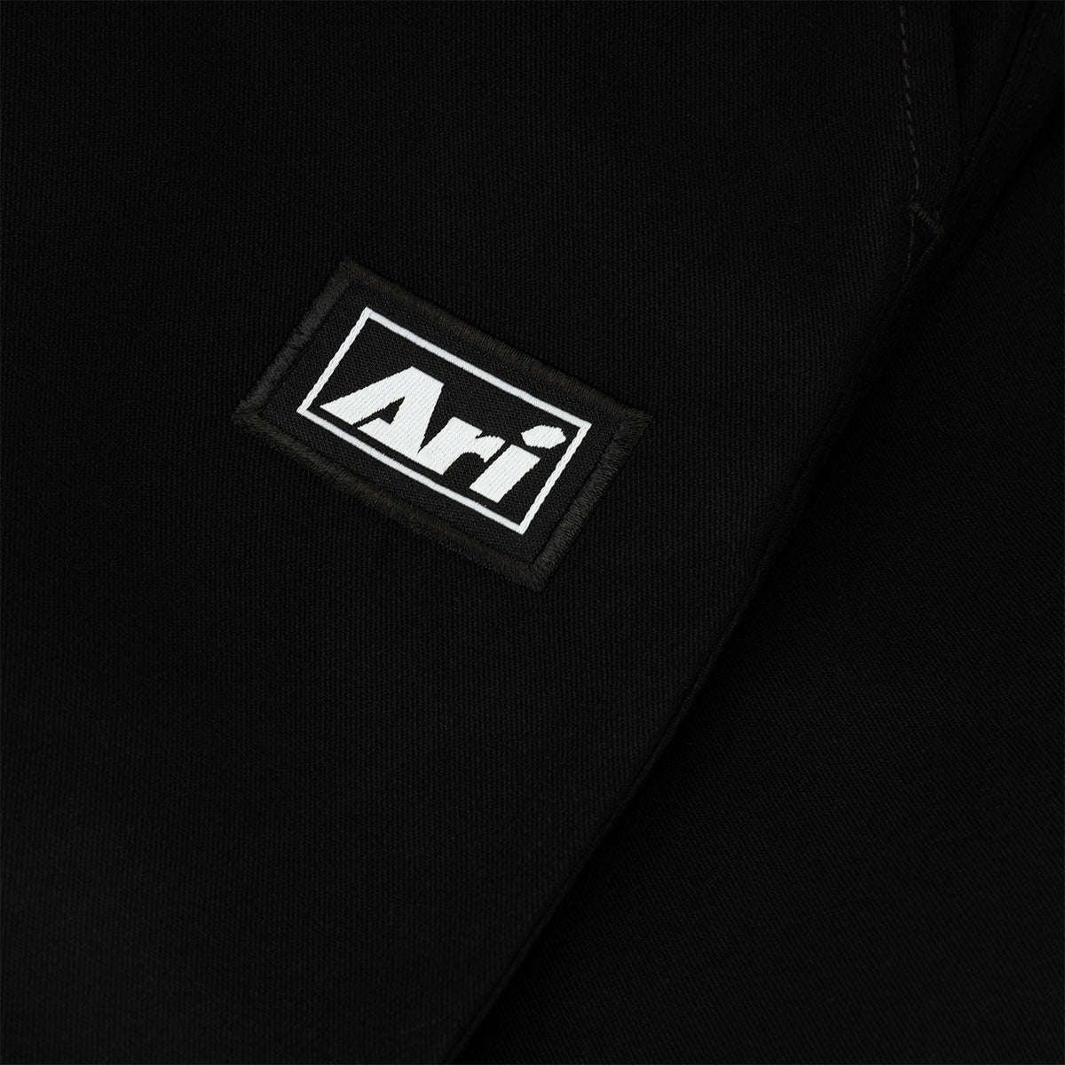 ARI ESSENTIAL CHINO SHORTS - BLACK/BLACK/WHITE