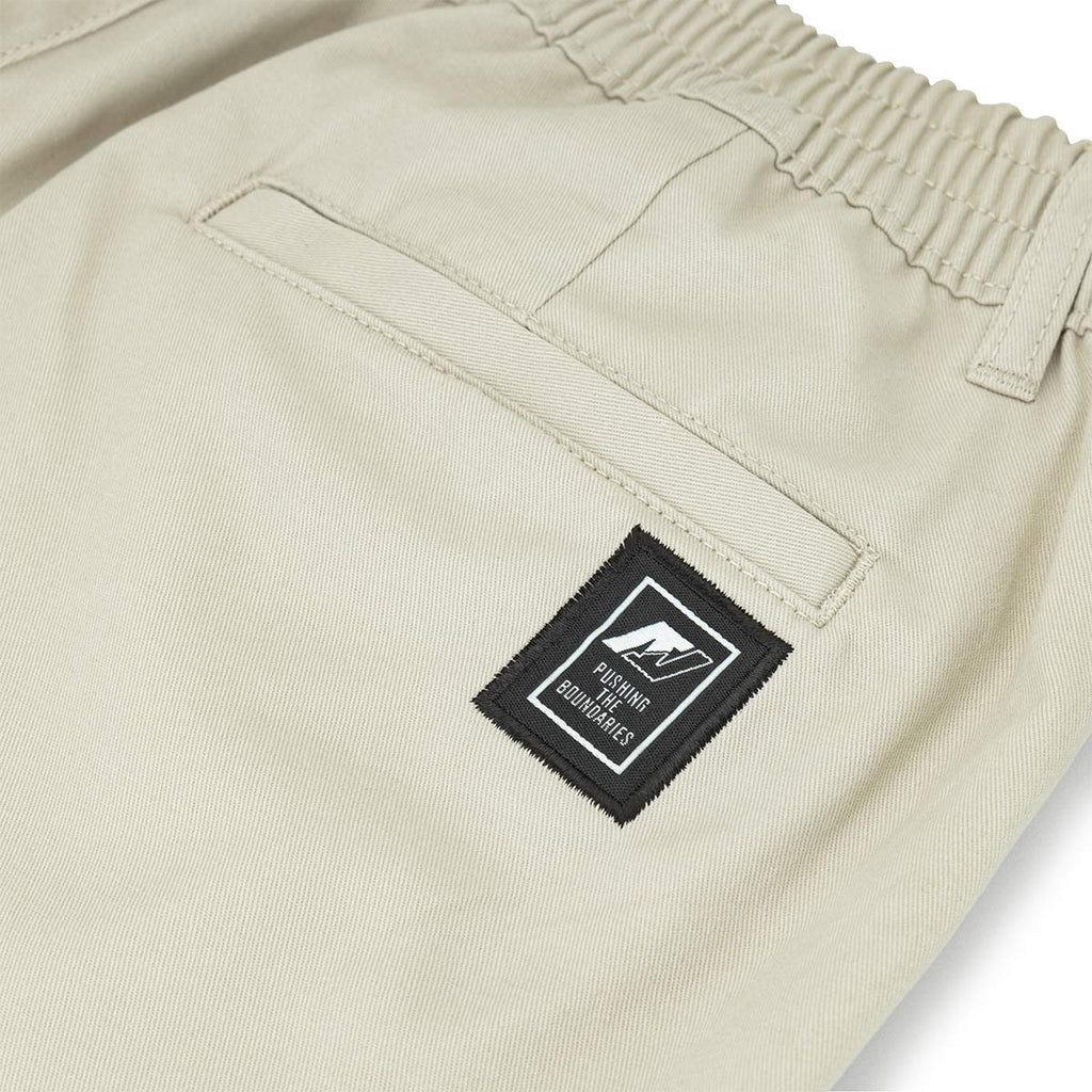 ARI ESSENTIAL CHINO SHORTS - BONE/BLACK/WHITE