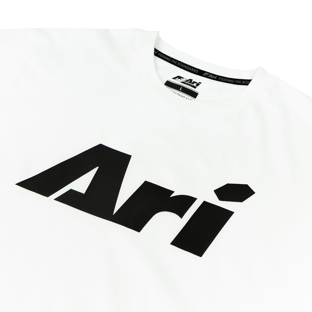 ARI ESSENTIAL SIGNATURE TEE - WHITE/BLACK/BLACK