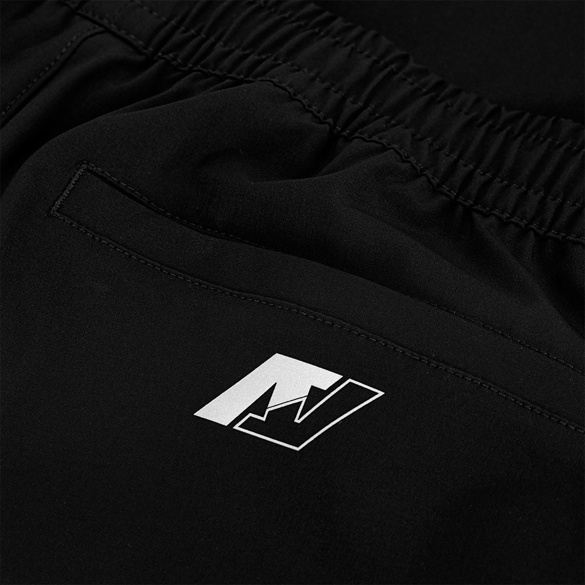 ARI KIDS ADEPT LITE SHORTS - BLACK/SLIVER/WHITE