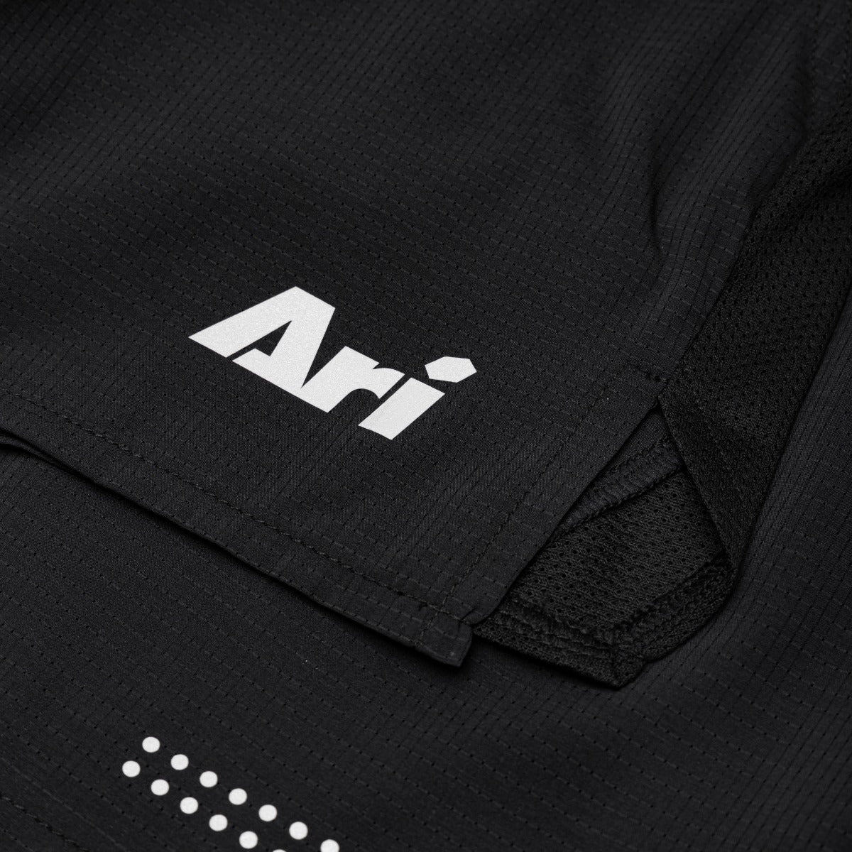 Ari Men Aerospeed V3 Running Shorts 5 Inches Black Black Silver