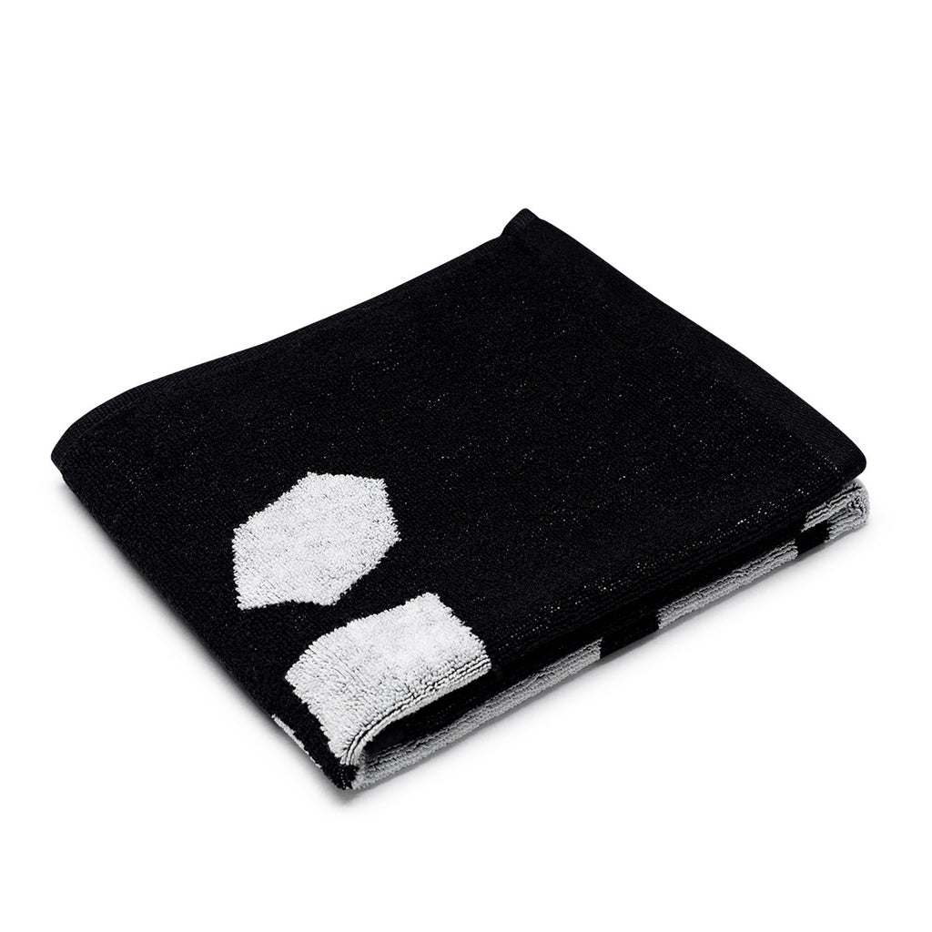 ARI REVERSE SMALL TOWEL - BLACK/WHITE