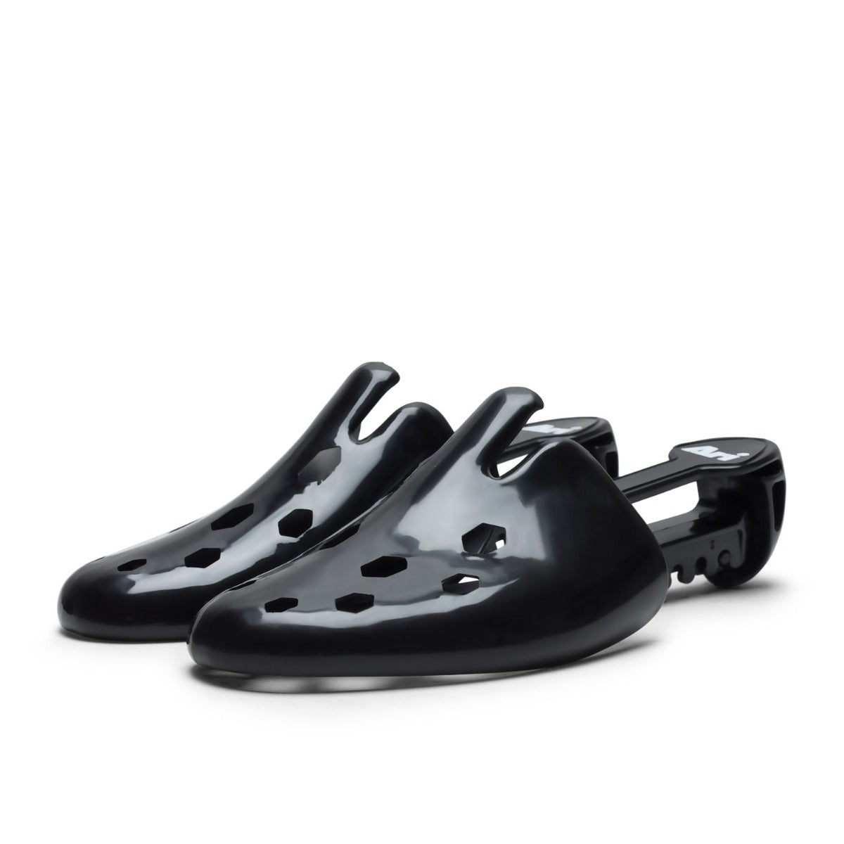 ARI SHOE TREE - BLACK