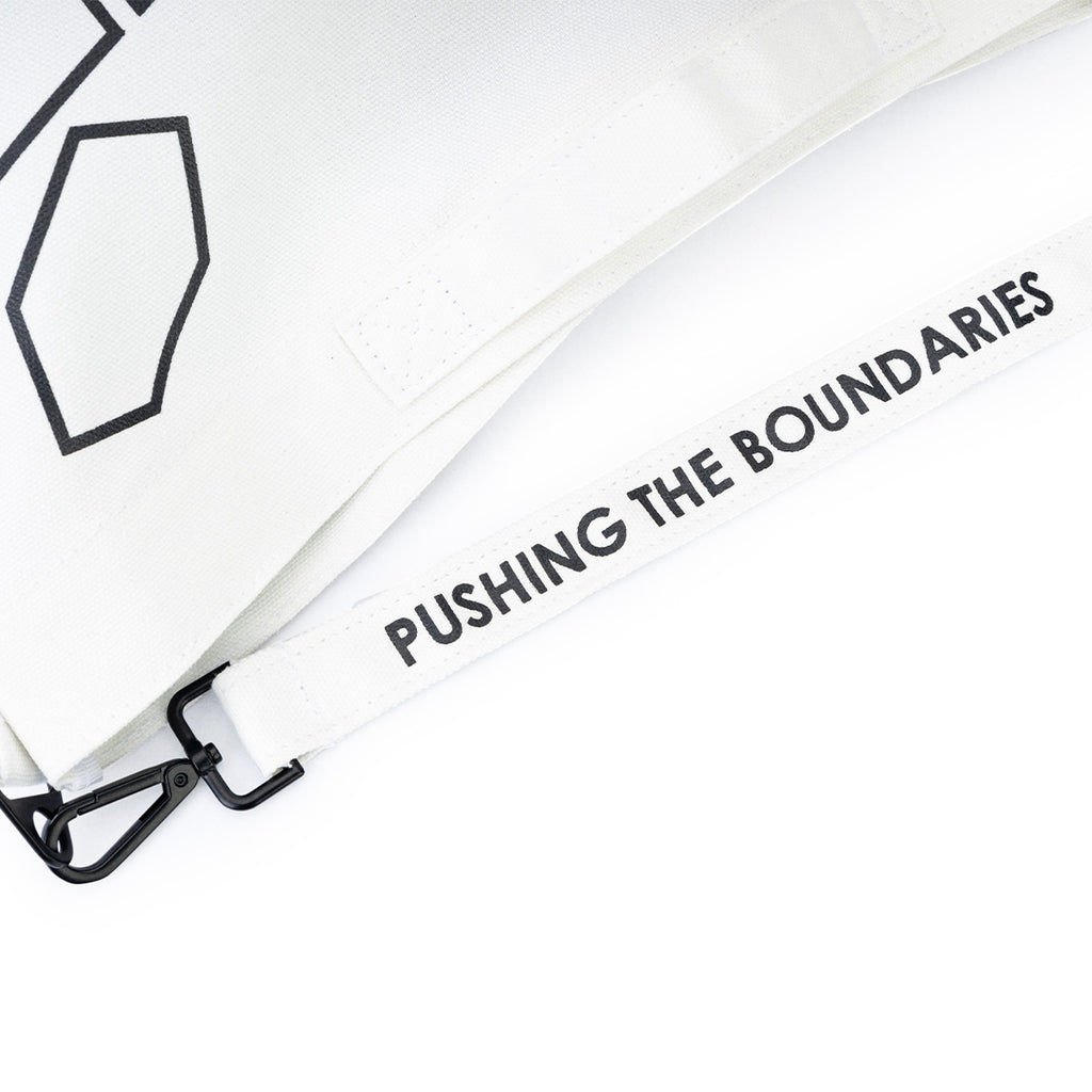 ARI SHOULDER BAG - WHITE/BLACK