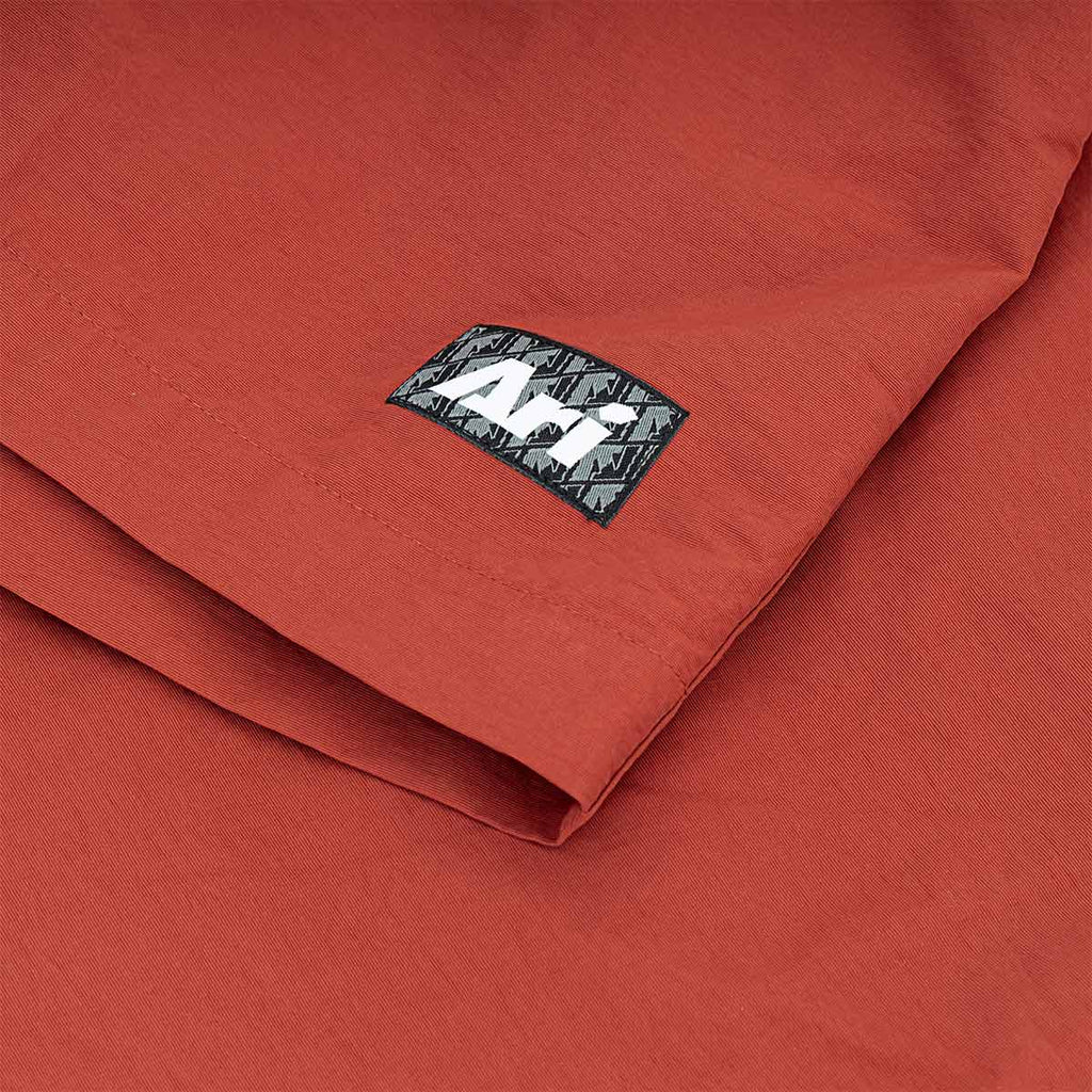 ARI SMART RELAXED SHORTS - BRICK RED/BLACK/WHITE