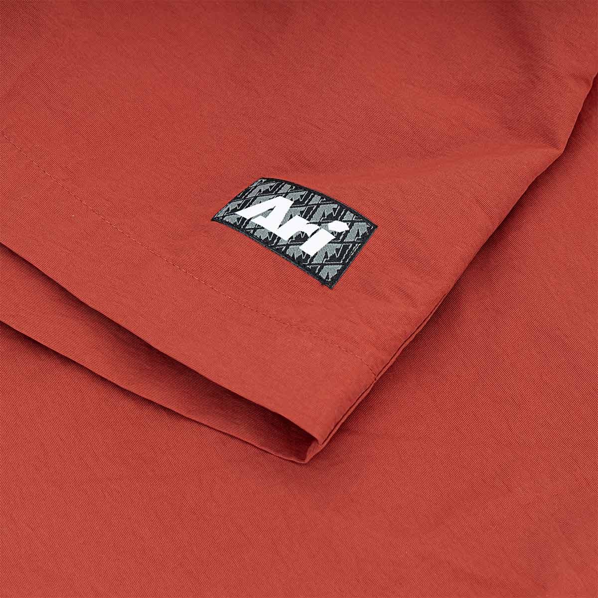 ARI SMART RELAXED SHORTS - BRICK RED/BLACK/WHITE