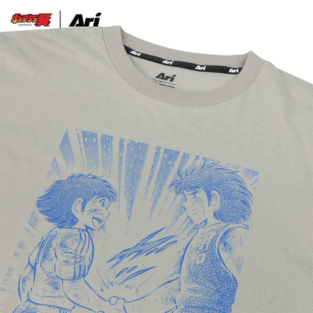 ARI X TSUBASA 2025 HANDSHAKE REGULAR TEE - GREY/BLUE/BLACK