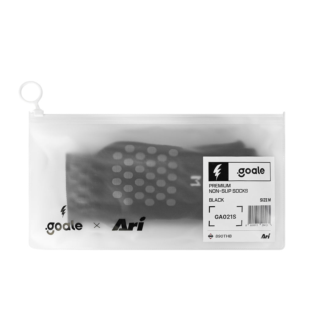 GOALE X ARI NON SLIP HALF SOCKS - BLACK/WHITE