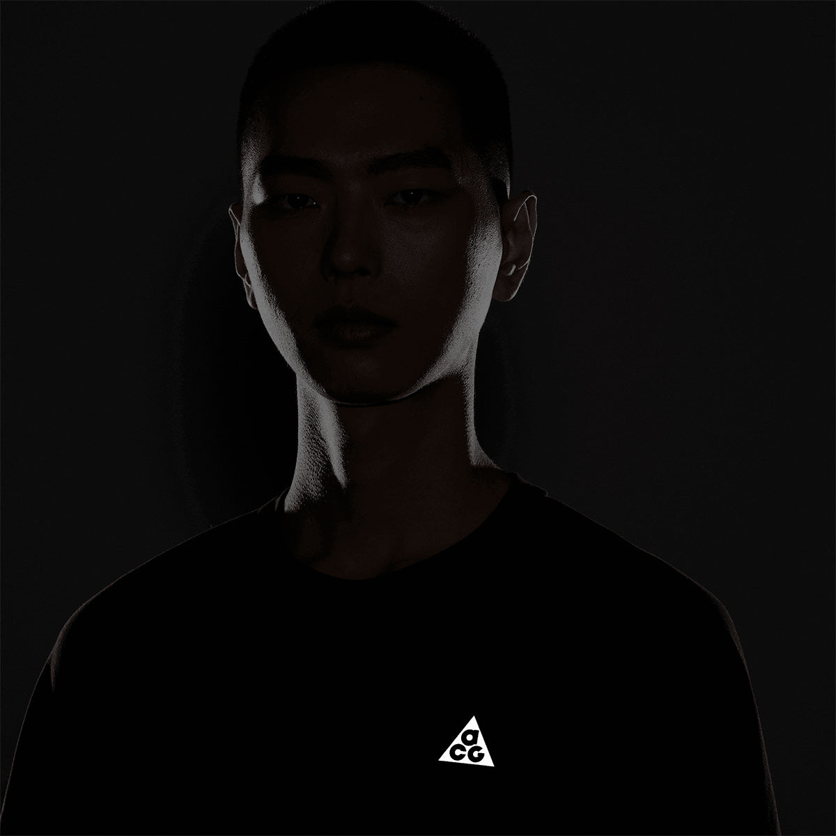 Nike M Acg Solar Chase Tee Black Black Summitwhite