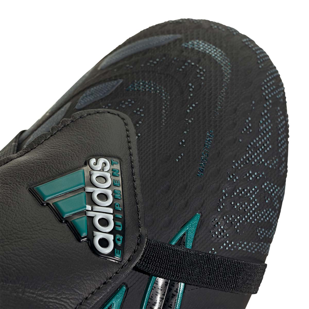 ADIDAS PREDATOR EQT ELITE FT SG - CORE BLACK/CORE BLACK/EQUIPMENT GREEN
