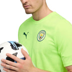 PUMA MANCHESTER CITY 2025/2026 TRAINING JERSEY - FIZZY APPLE/BLUE VIOLET