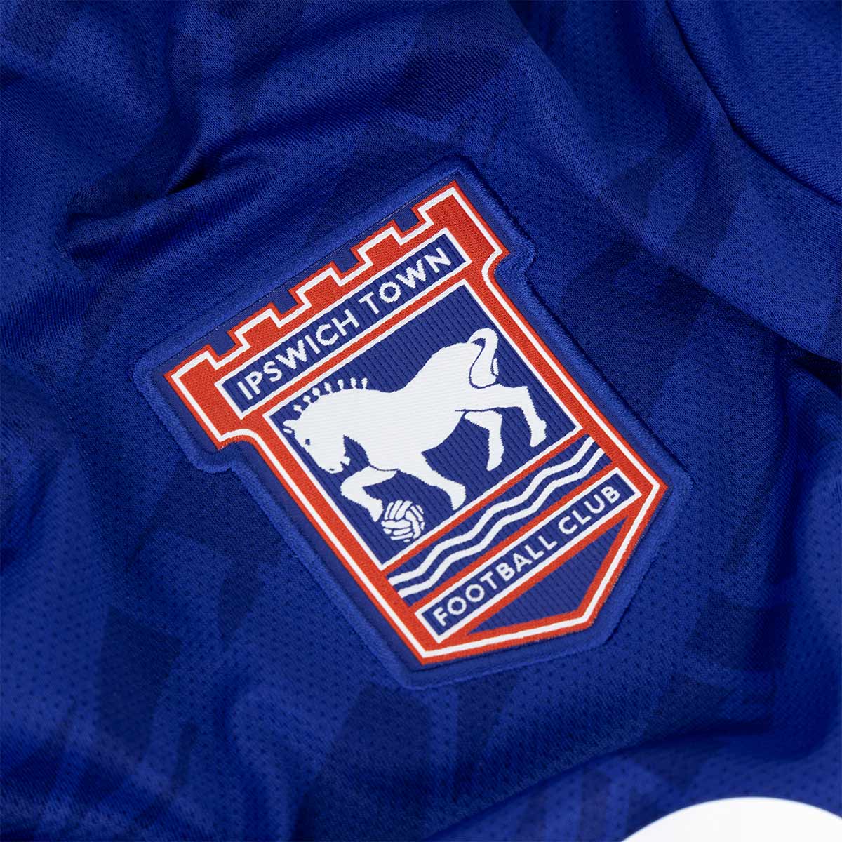 UMBRO IPSWICH TOWN 2025/2026 HOME REPLICA JERSEY - BLUE